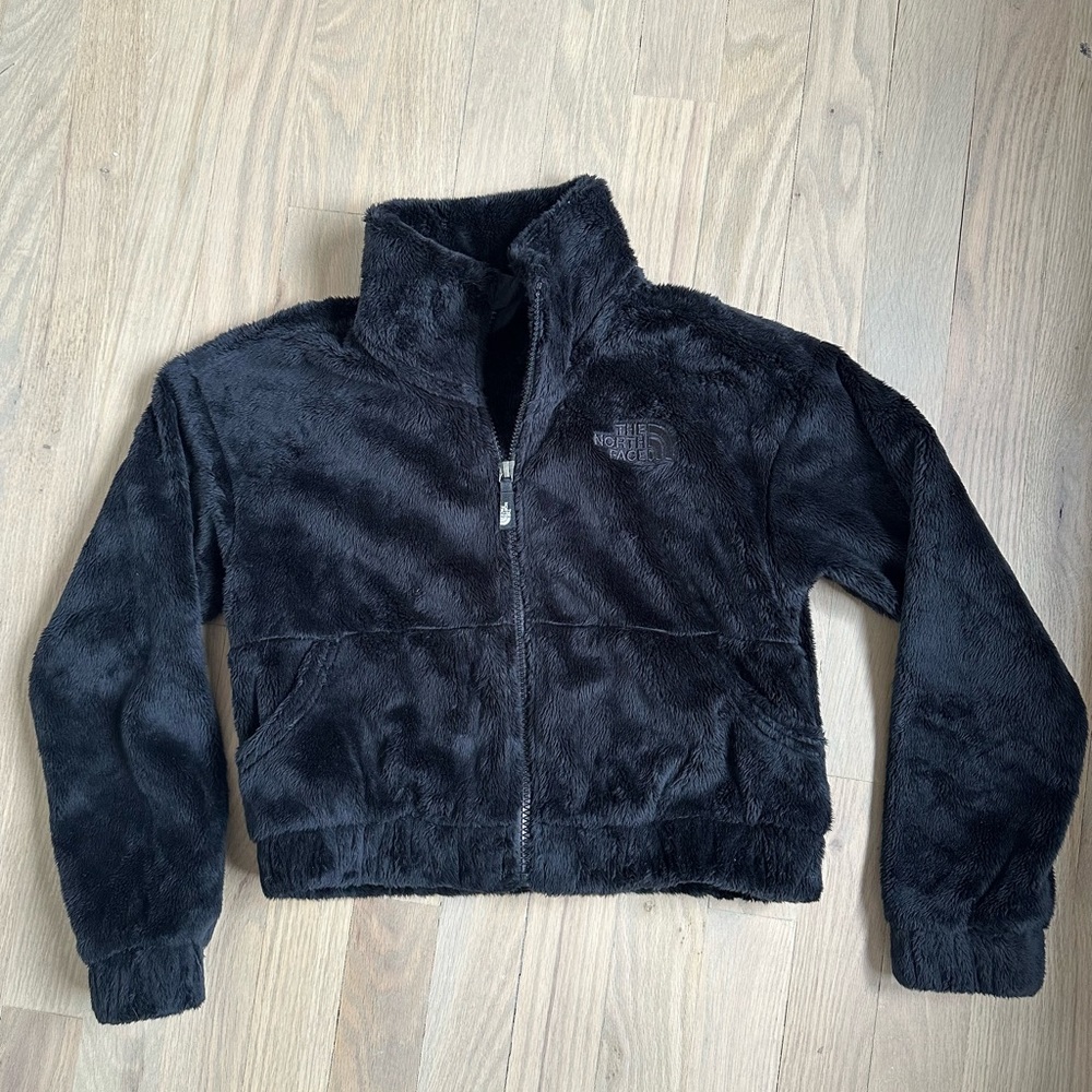 The North Face girls cropped Osalita Sherpa jacket